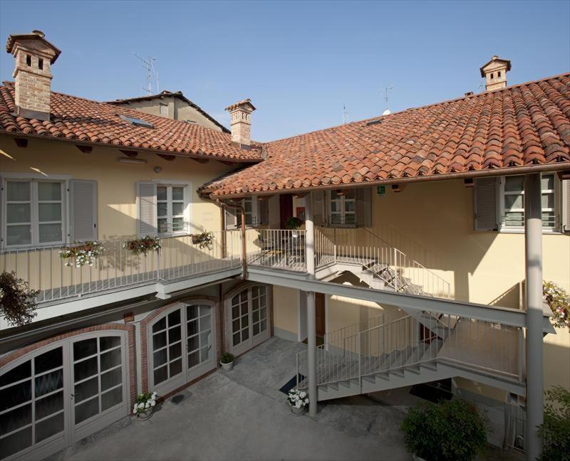 Albergo Badellino Bra Exterior foto