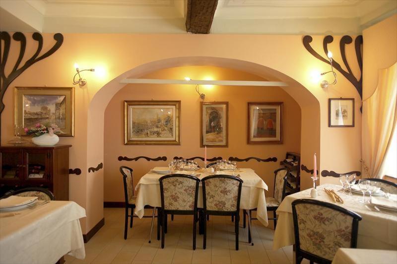 Albergo Badellino Bra Exterior foto